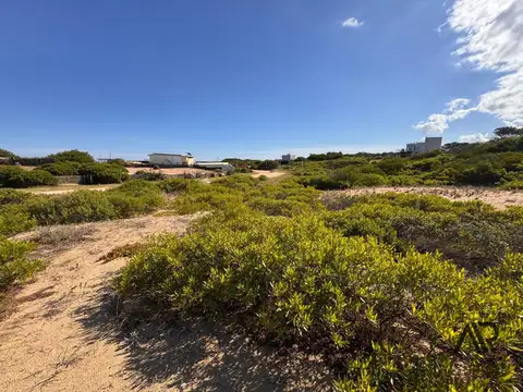 Terreno en Venta 25  mts Frente