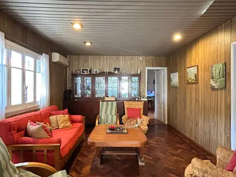 Depto Tipo Casa 5 ambientes con 2 baños