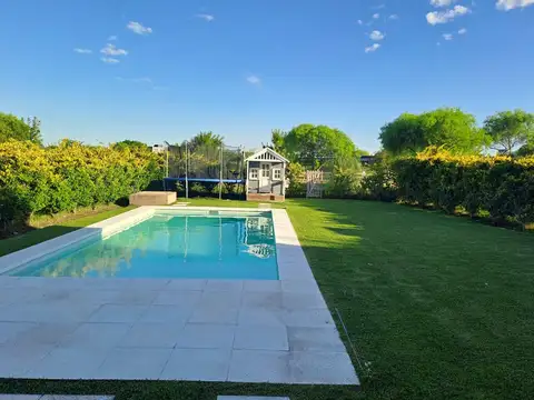 Casa en Alquiler al Este