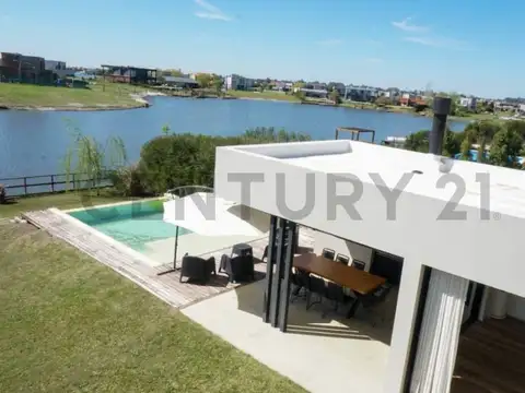 VENTA ACEPTA PERMUTA CASA 4AMBIENTES SAN SEBASTIAN