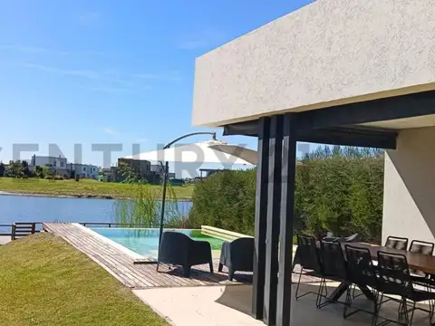 Casa en Venta en Belen de Escobar, USD 318.000