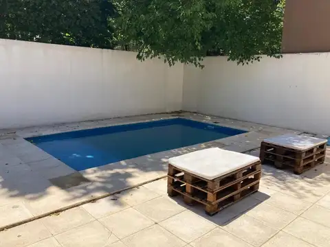 Departamento en Venta en Villa Gobernador Udaondo, USD 215.000