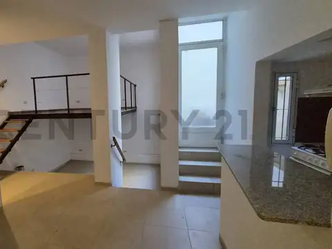Cnel. Ramon Lista 5100, Piso 0