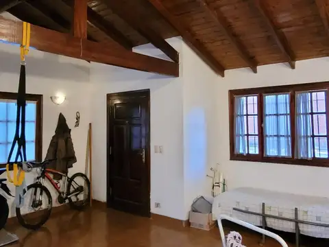 Depto Tipo Casa en Venta con 1 cocheras