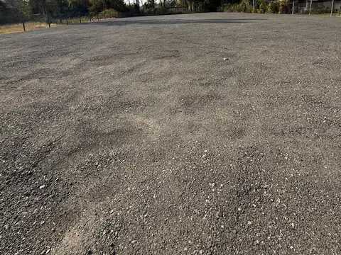 Terreno en Alquiler en Los Pinos, USD 3.500