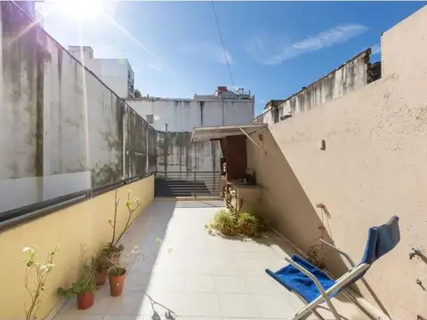 Venta. Depto 2 Amb. Patio Privado, Parrilla, 2 cocheras