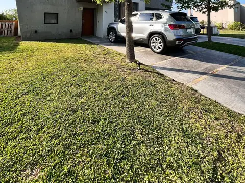 Casa en Venta en Countries y Barrios Cerrados en Pilar, USD 310.000