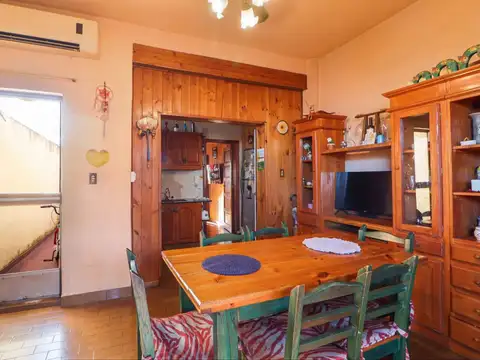 Depto Tipo Casa en Venta en Santos Lugares, USD 99.900