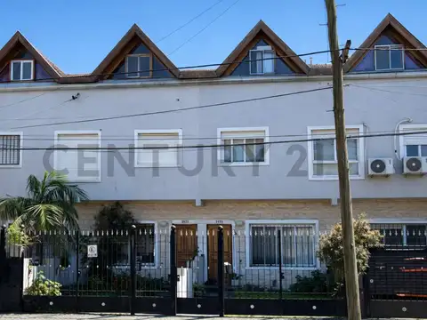 Impecable Triplex 5 Ambientes con Playroom y Cochera en Ubicación Estratégica – Florida Oeste