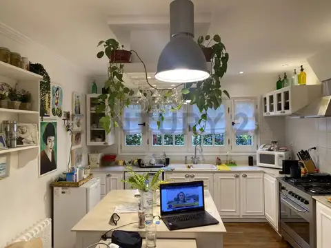 CASA VENTA  SAN MARTIN DE LOS ANDES. CASCO CENTRICO