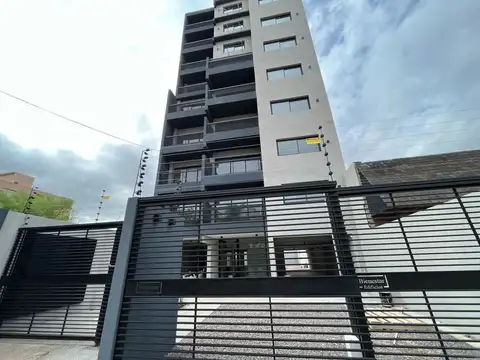 VENTA DEPARTAMENTO TRES AMBIENTES COCHERA MORON