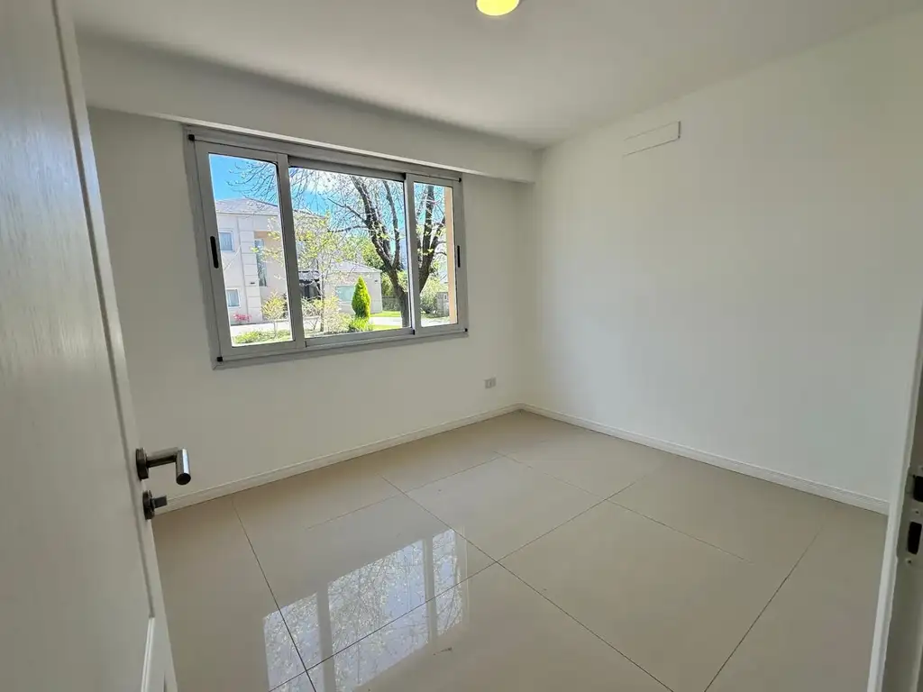 Casa en Alquiler en Santa Catalina