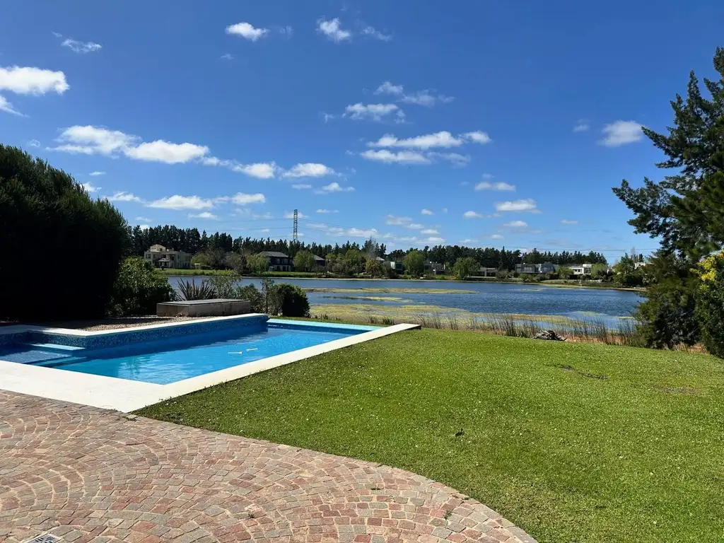 Casa en Alquiler en Santa Catalina