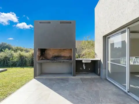 Casa en Venta en Belen de Escobar, USD 215.000