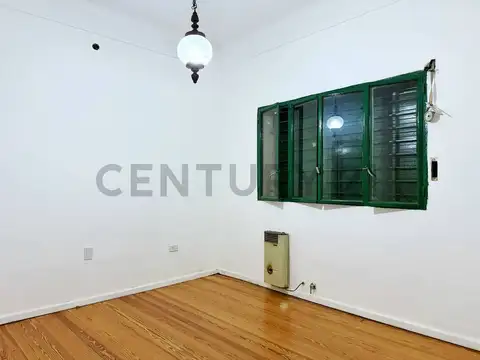 PH DE 3 DORMITORIOS CON COCHERA Y PATIO EN LA PLATA