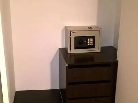 Cordoba 800, Piso 1
