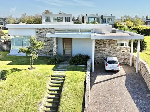 Casa de 4 Ambientes en Venta en La Reserva Cardales