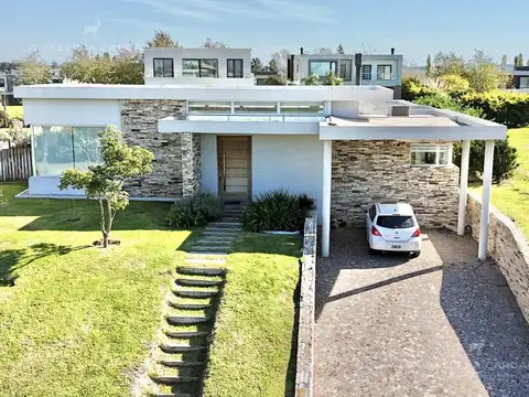 Casa de 4 Ambientes en Venta en La Reserva Cardales