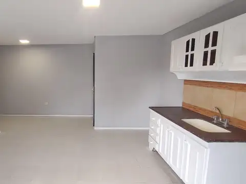 Departamento en Alquiler en Matheu, $ 550.000