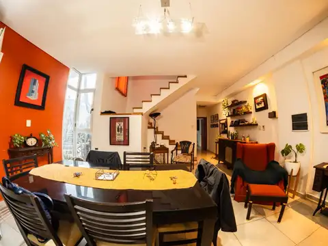 CASA EN VENTA EN MICROCENTRO