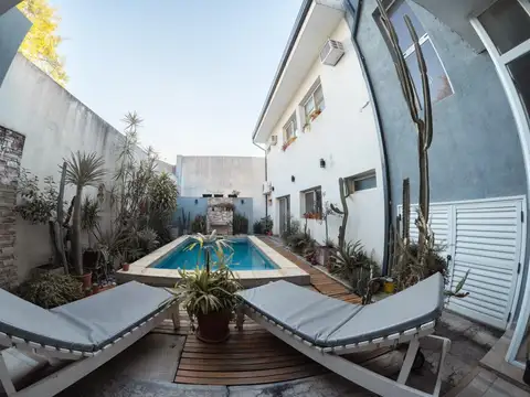 Casa 5 ambientes con 3 baños