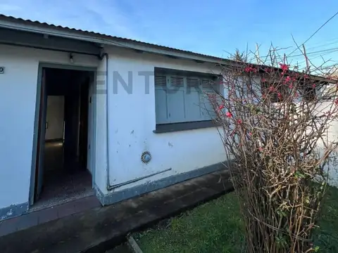 Casa 5 ambientes con 1 baño
