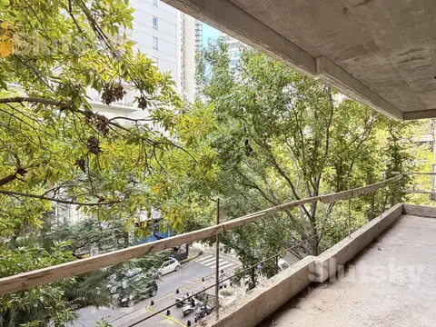 Venta Departamento - 4 Ambientes con Dependencia y Cochera -  Brukman Mansilla