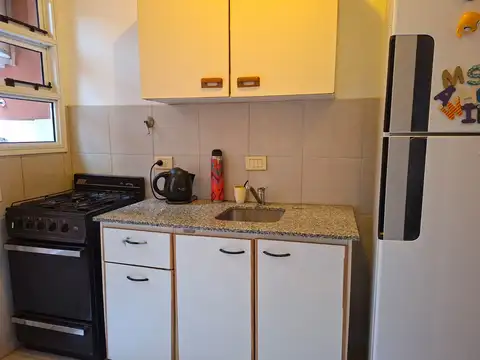 Depto Tipo Casa 2 ambientes con 1 baño