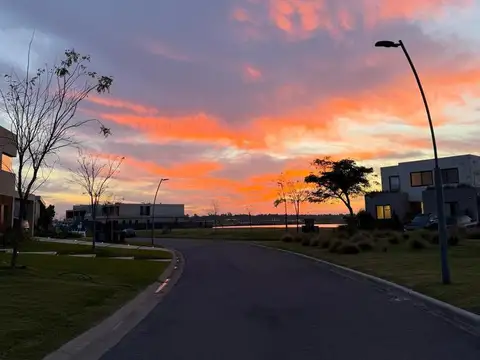 Terreno en Venta 46  mts Fondo