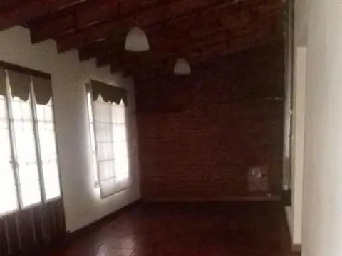 Casa  en Venta ubicado en Quilmes Oeste, Quilmes, G.B.A. Zona Sur - SVN0721_LP584509_1