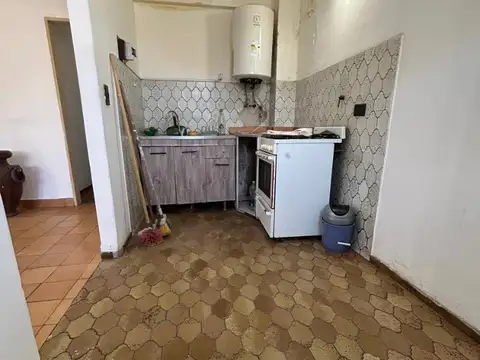 Departamento de 3 Ambientes en Hipolito Yrigoyen 12053