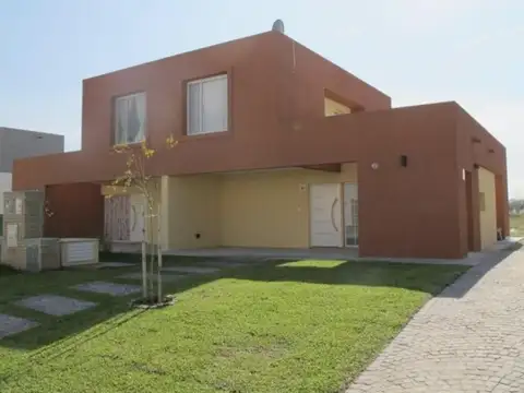 Casa Santa Guadalupe 4 dormitorios