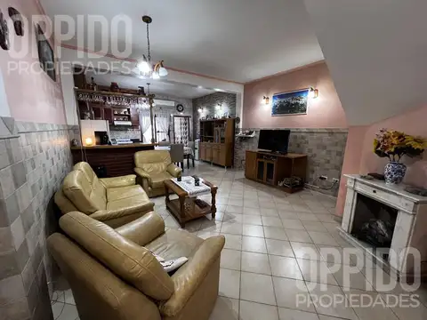 Hermosa casa en Venta - Isidro Casanova
