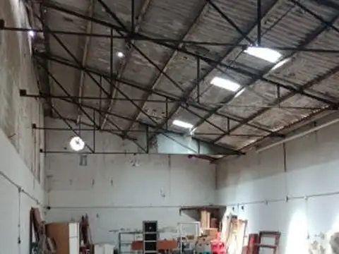 Mendoza 4361 - Local Comercial 360m2