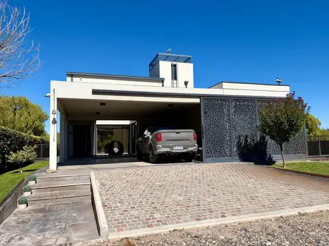 CASA 3 DORMITORIOS EN RINCON DEL LAGO APTA CREDITO