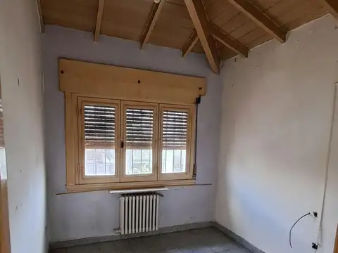 Depto Tipo Casa en Alquiler con 1 cocheras