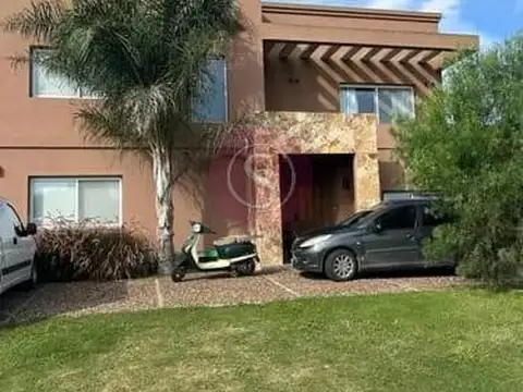 Casa  en Venta en San Sebastian, Escobar