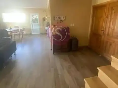 Casa 5 ambientes con 5 baños