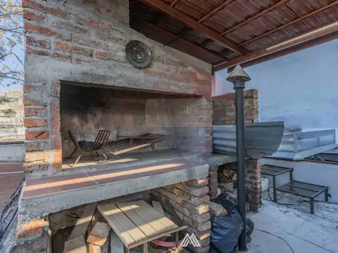 VENTA APARTAMENTO DOS DORMITORIOS EN TRES CRUCES