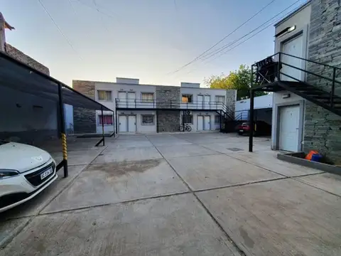 REMAX VENDE COMPLEJO DE 10 UNIDADES EN CIUDAD MZA