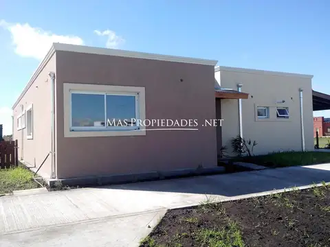 Venta Casa en Santa Rita 3 Dormitorios Canning 100