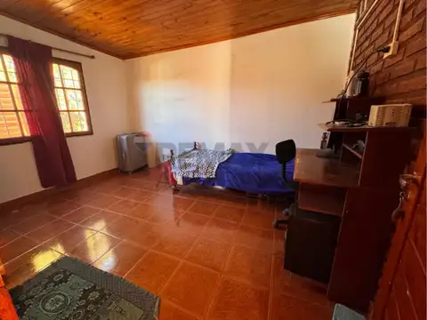 CASA 3 DORMITORIOS MAS QUINCHO BELLA VISTA SUR