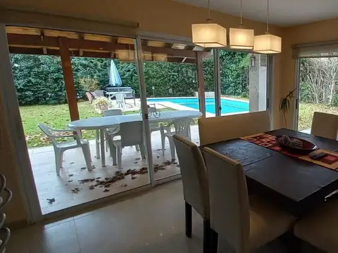 Casa en Alquiler de 4 dormitorios