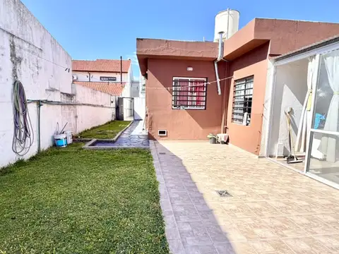 Depto Tipo Casa en Venta 4 años