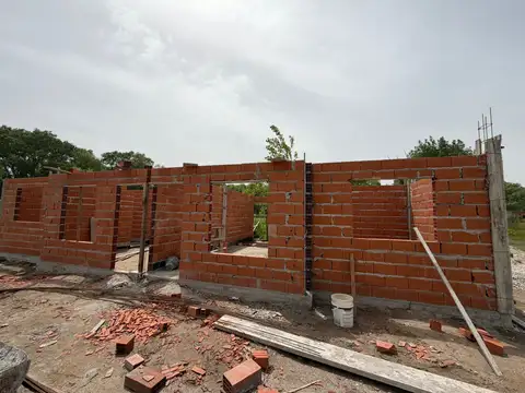 Casa en Venta en Mar Del Tuyu, USD 22.000