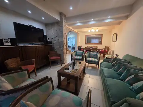 Casa en Venta de 5 dormitorios