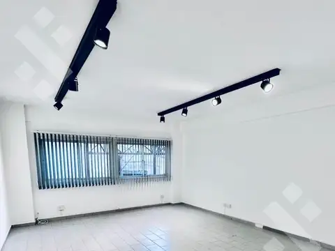 Oficina en Alquiler en Neuquén, Confluencia
