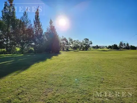 Lote de 1265m² en venta en Medal Country Club