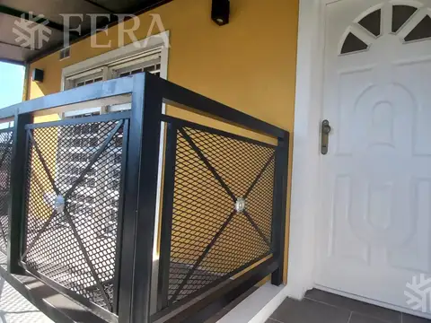 Depto Tipo Casa en Alquiler de 3 ambientes