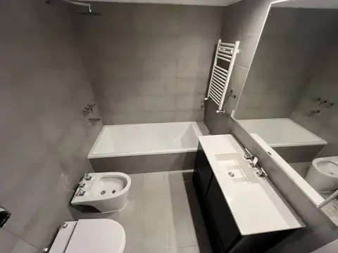 Departamento en Alquiler con 1 cocheras